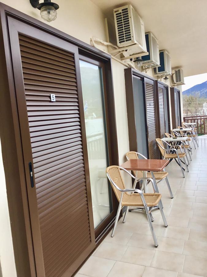 Platanos Rooms Sinoikismos Kambos Exterior foto